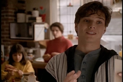 Party_of_Five_1x01_avi0187.jpg