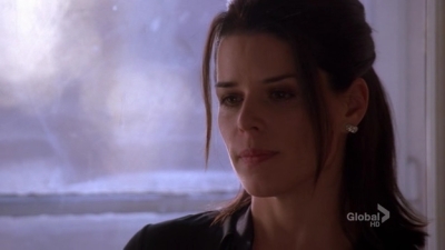 The_Philanthropist_S01E03_avi6477.jpg