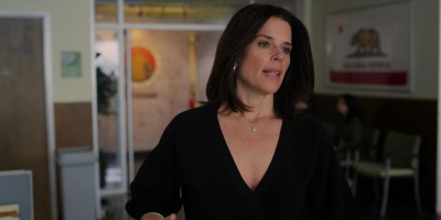 The_Lincoln_Lawyer_S02E01_mkv0194.jpg